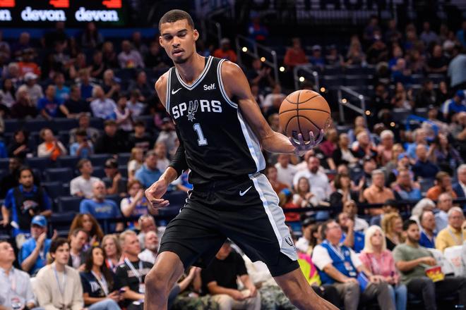 中锋搭档 中锋搭档