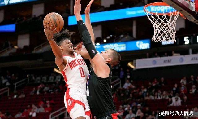 显了现代足 显了现代足