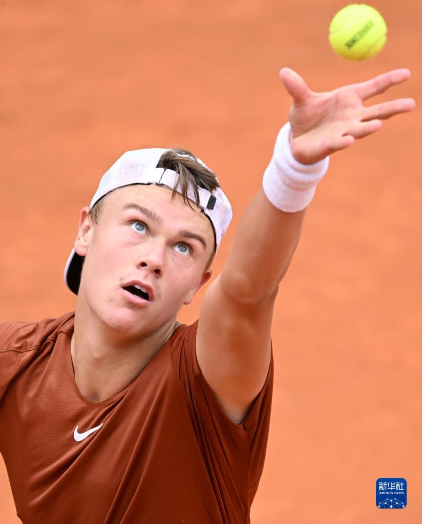 当夜赛场焦 当夜赛场焦